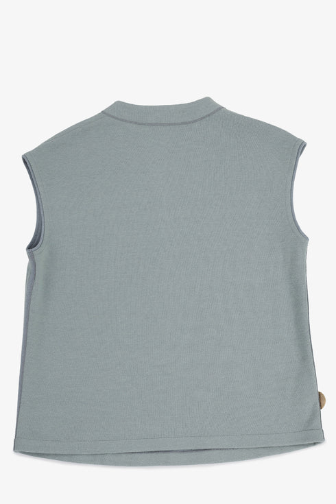 Reversible jacquard top with V neckline