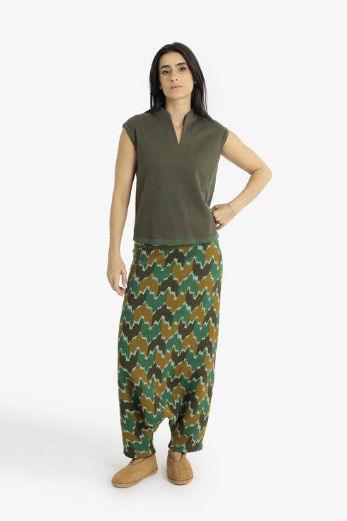 Reversible jacquard top with V neckline