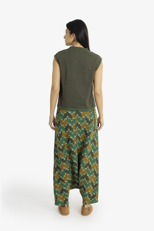 Reversible jacquard top with V neckline