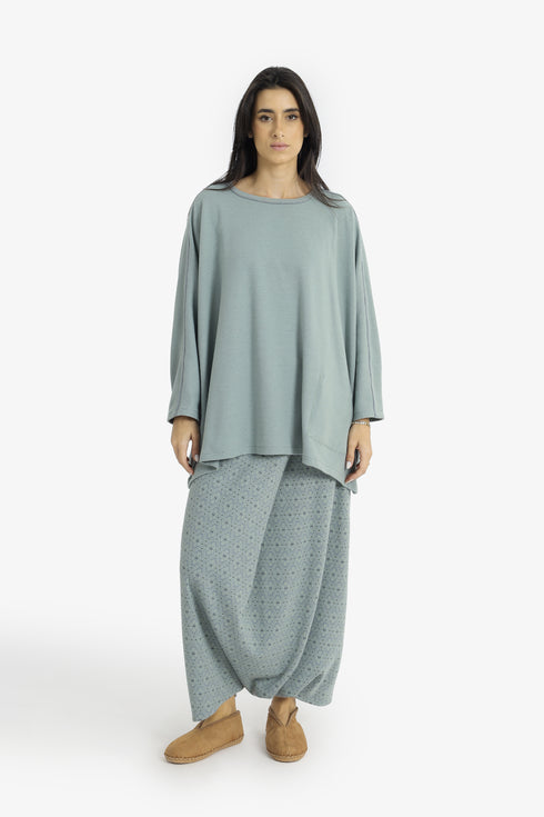 Reversible oversized jacquard top with embroidery