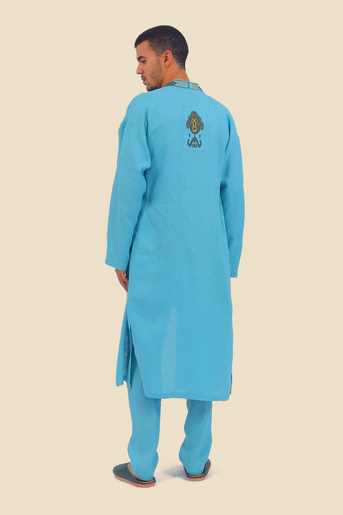 Embroidered coat in line with pockets