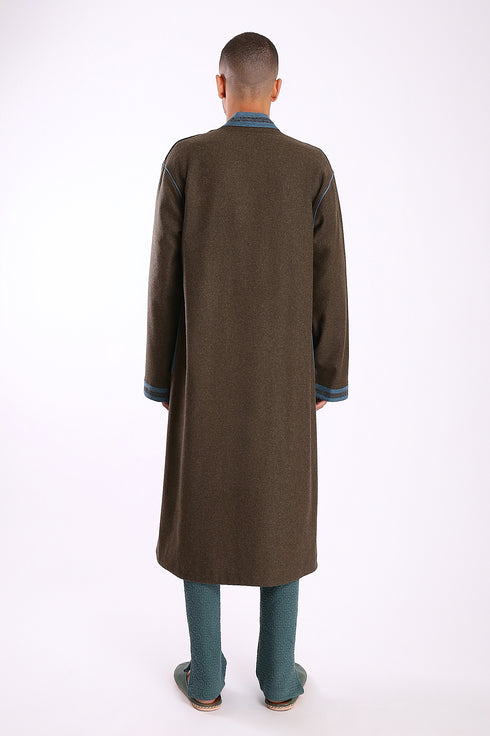 Embroidered coat in wool blend