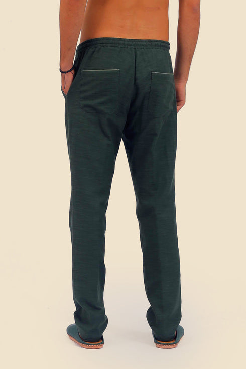 Straight leg cotton pants with elastic waistline and pockets