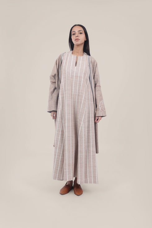 Embroidered coat in linen-cotton blend