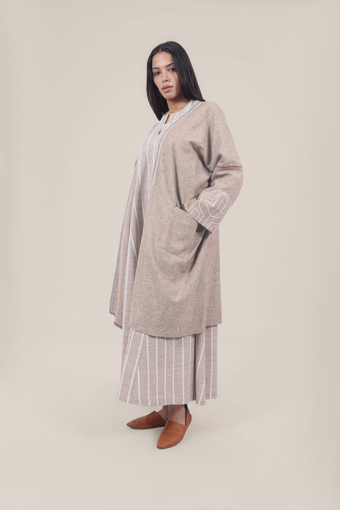 Embroidered coat in linen-cotton blend