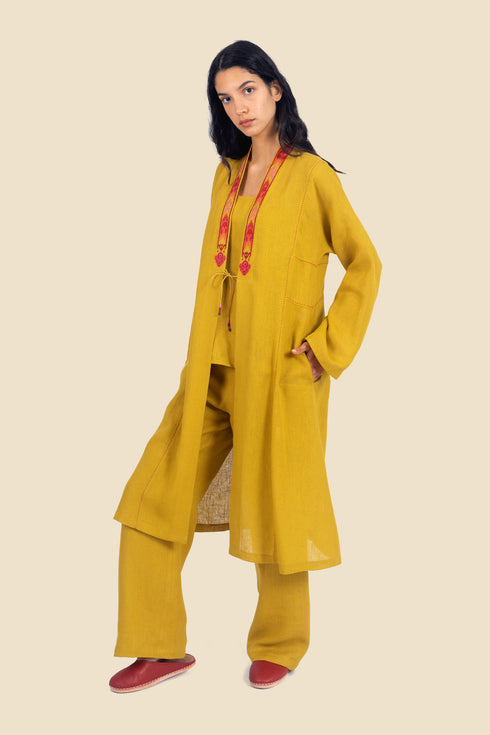 Embroidered long sleeves coat in linen