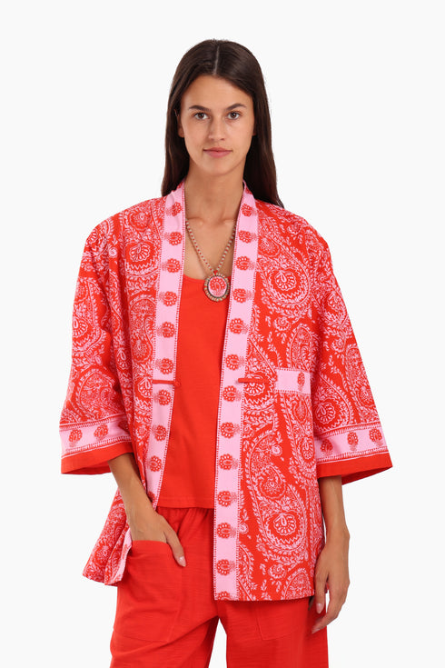 Loose fit jacket in printed cotton with side slits