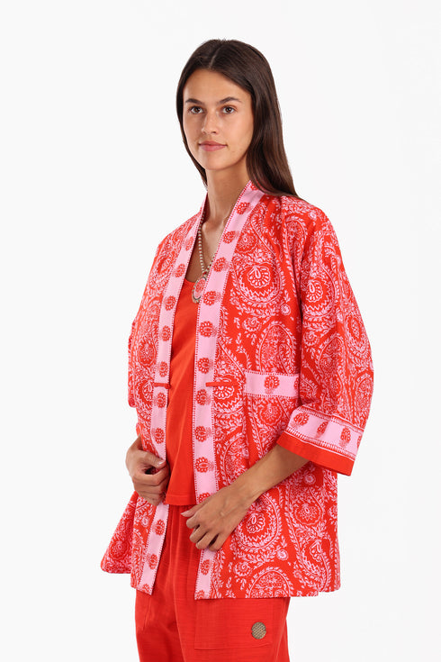 Loose fit jacket in printed cotton with side slits