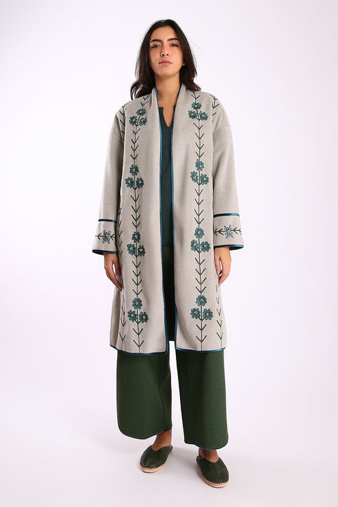 Short coat in wool blend with pockets