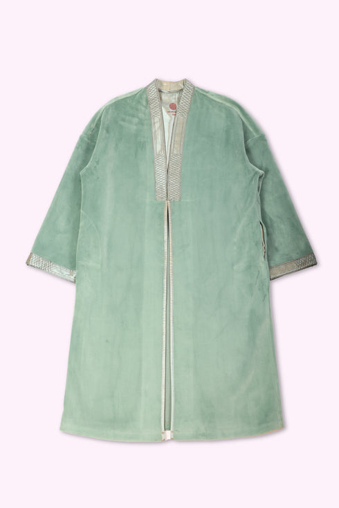 Short velvet milton coat with long sleeves and pockets