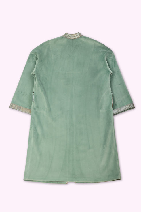 Short velvet milton coat with long sleeves and pockets