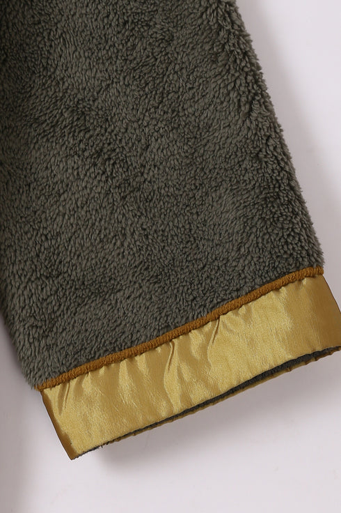 Long coat in faux fur with pockets