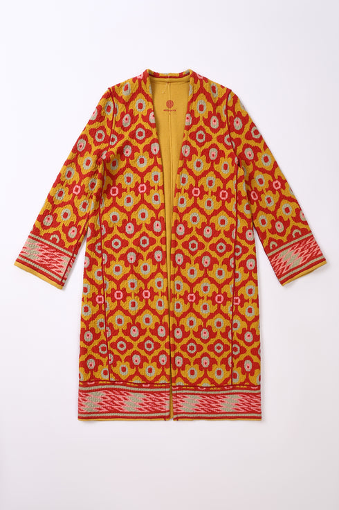 Midi coat  with v-neckline and pockets