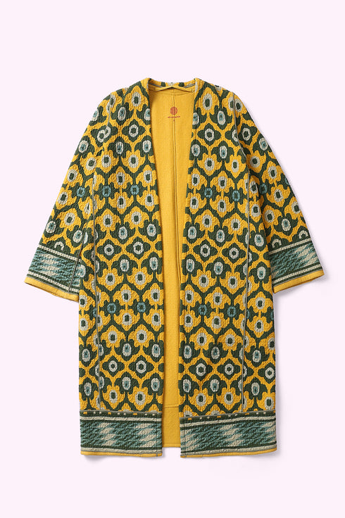 Midi coat  with v-neckline and pockets