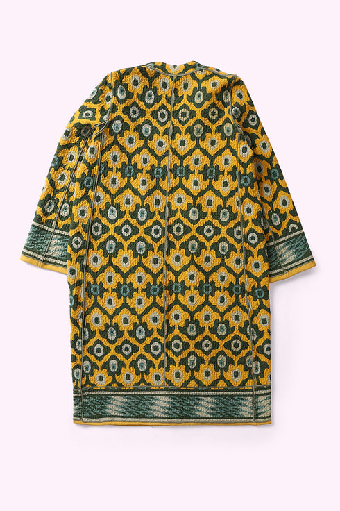 Midi coat  with v-neckline and pockets