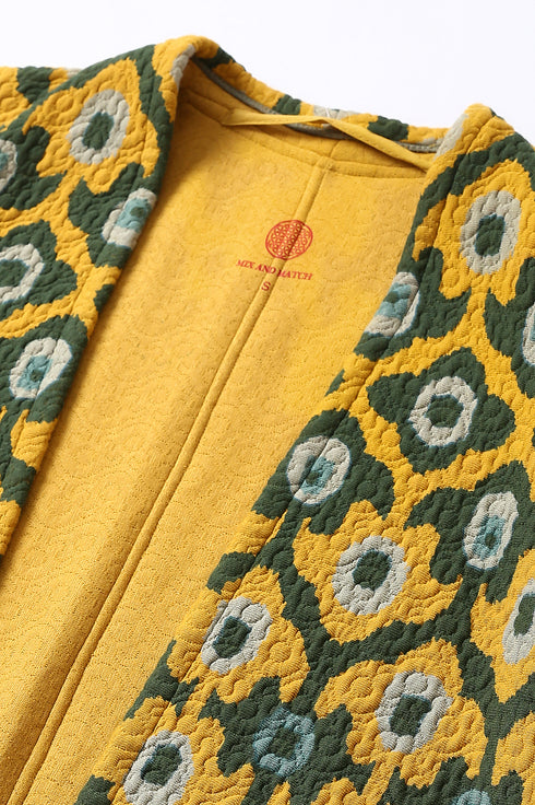 Midi coat  with v-neckline and pockets