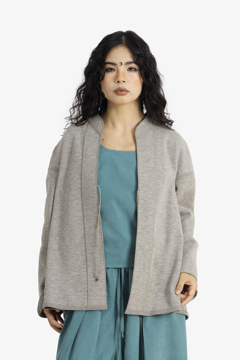 Reversible short jacket with front pocket