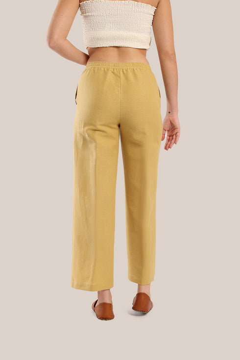straight leg pants with elastic waistline