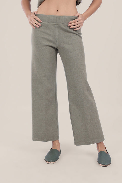 Straight leg pants with elastic waistband