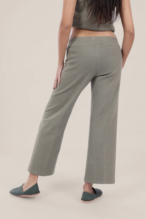Straight leg pants with elastic waistband
