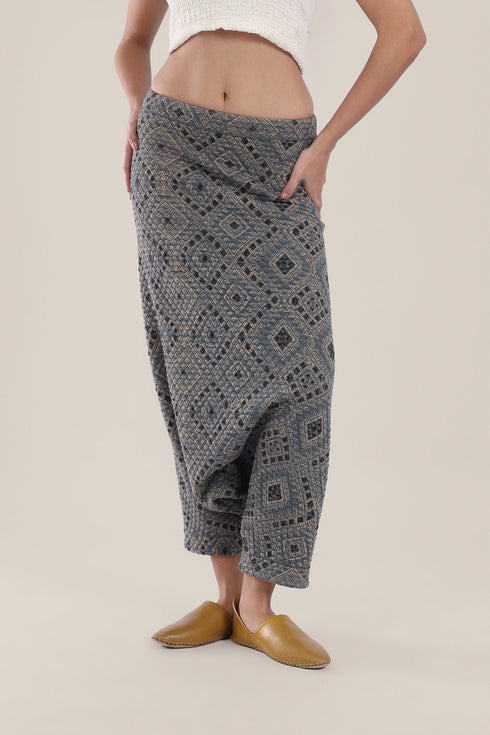 Harem pants in quilted printed cotton blend