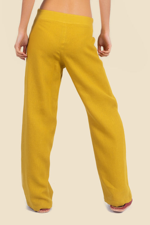 Wide leg pants in linen