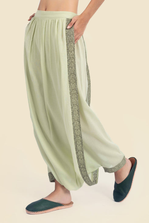 Embroidery harem pants in cotton gauze