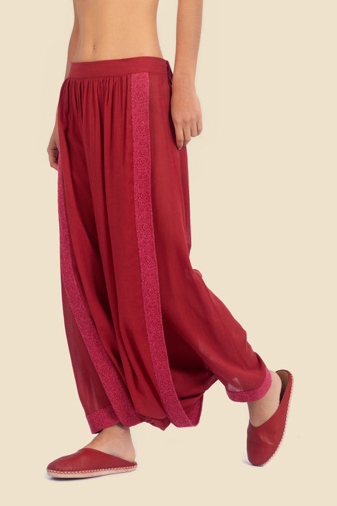 Embroidery harem pants in cotton gauze