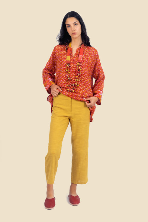 Fitted cropped pants in cotton slub with elastic waistline