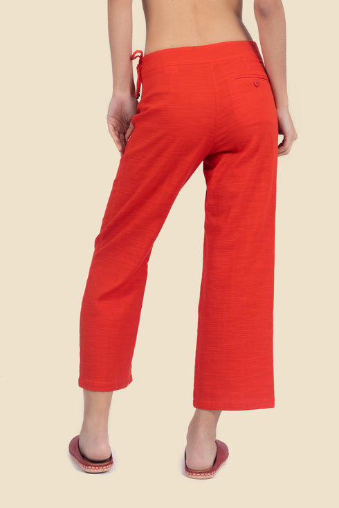 Fitted cropped pants in cotton slub with elastic waistline