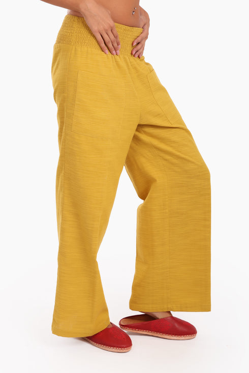 Wide leg pants in cotton with two front patch pockets