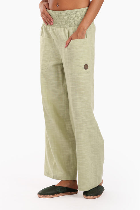 Wide leg pants in cotton with two front patch pockets