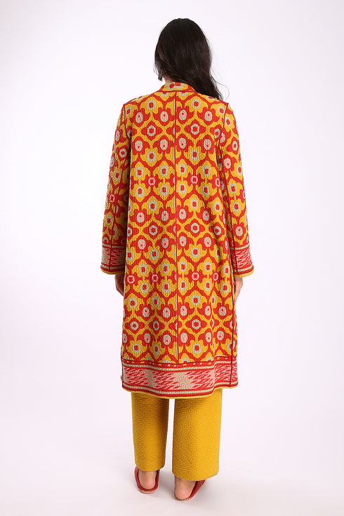 Straight leg pants with elastic on the back