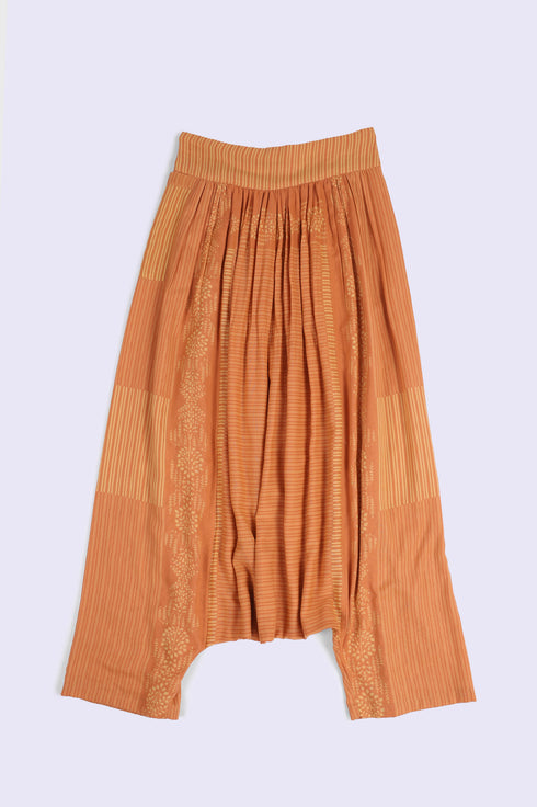 Harem pants in printed Egyptian cotton voile with patch pocket