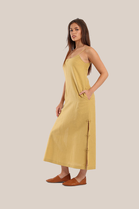 Long dress with adjustable straps