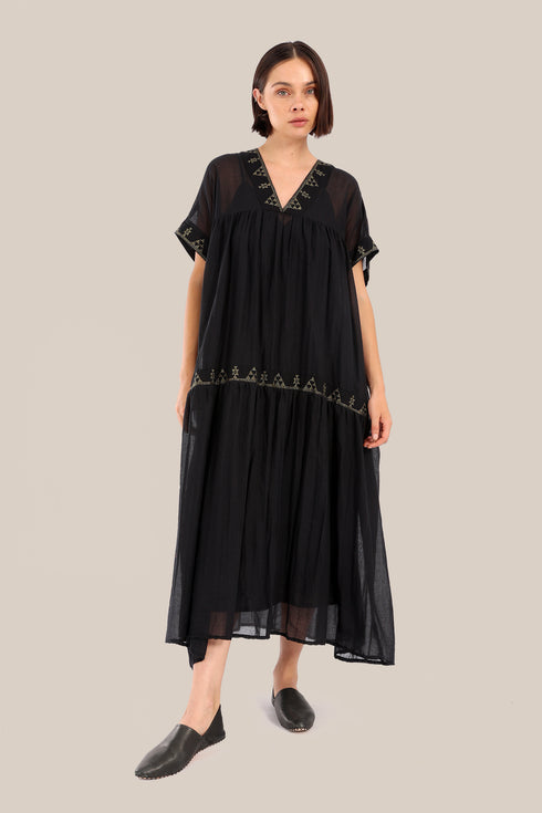 Embroidered short sleeves long dress