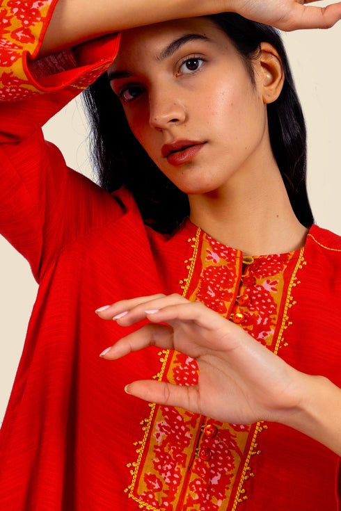 Dress in cotton with front buttons