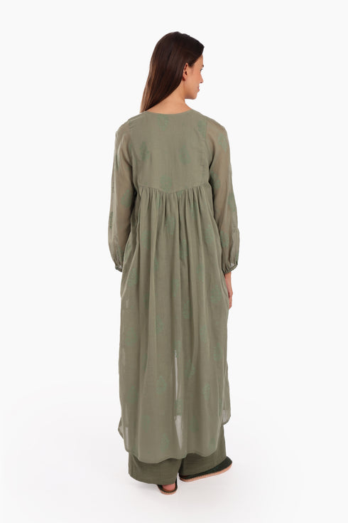 Long dress in printed cotton voile with pockets