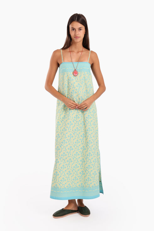 Long Sleeveless printed dress with thin adjustable straps and pockets