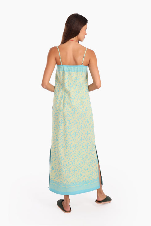 Long Sleeveless printed dress with thin adjustable straps and pockets