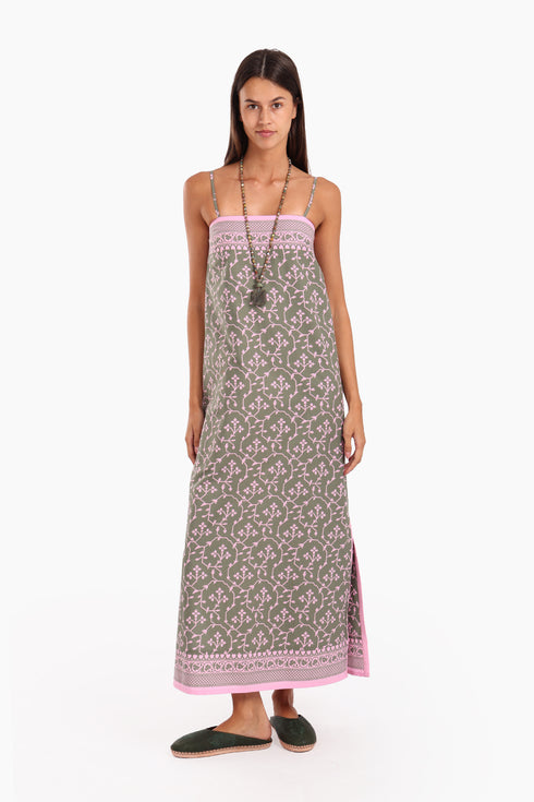 Long Sleeveless printed dress with thin adjustable straps and pockets