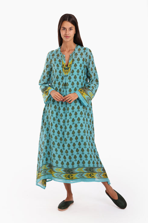 Long dress in printed cotton gauze with side pockets