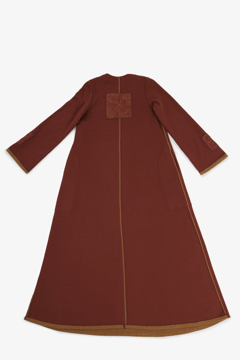 Reversible long-sleeve galabeya with V neckline
