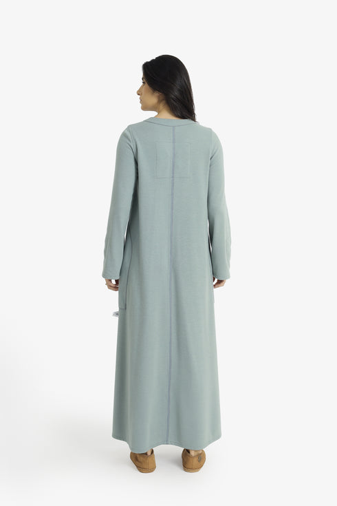 Reversible long-sleeve galabeya with V neckline
