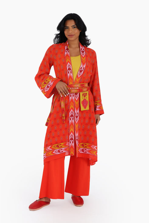 Pants in cotton jersey with wide leg at the bottom.