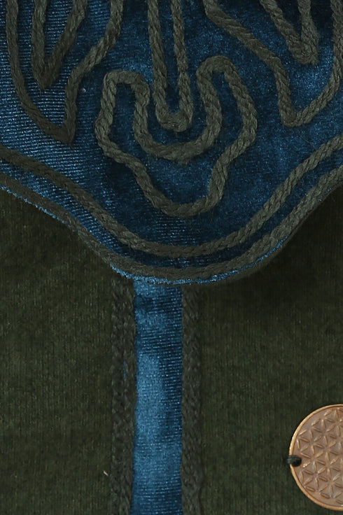 Belt with small detachable pocket bag