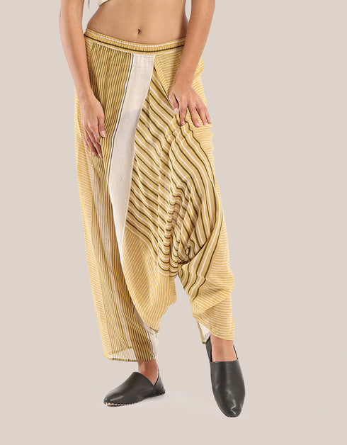 Harem pants with elastic waistband
