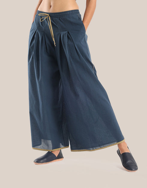 Wide leg pants with pleats on the front and back