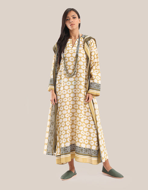 Sleeveless long dress with asymmetric hemline