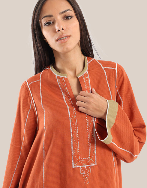 فستان طويل مع hemline غير المتماثلة